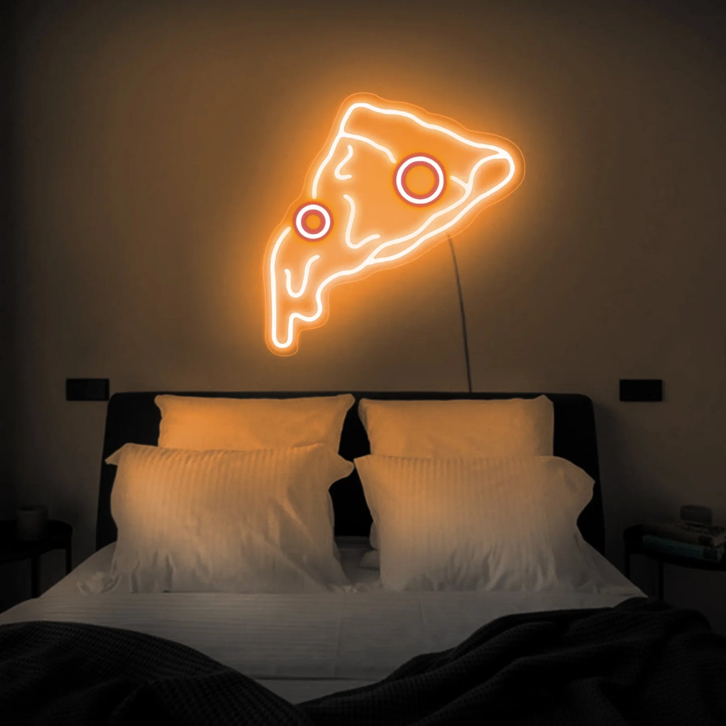 Pizza neon sign
