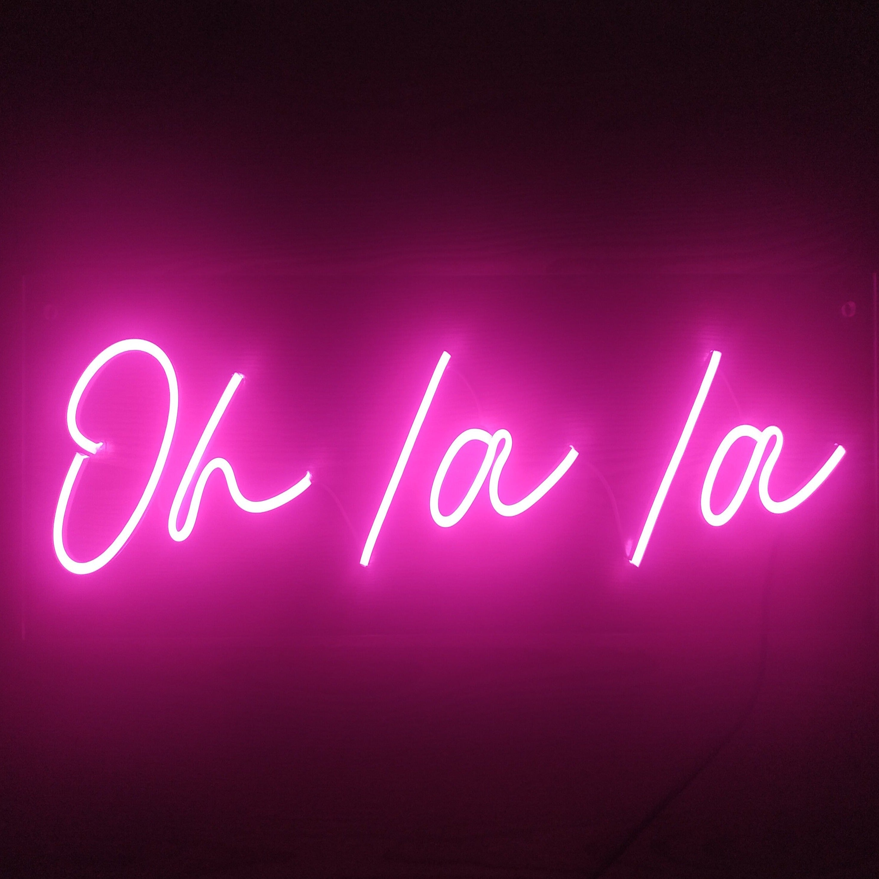 Oh la la neon sign