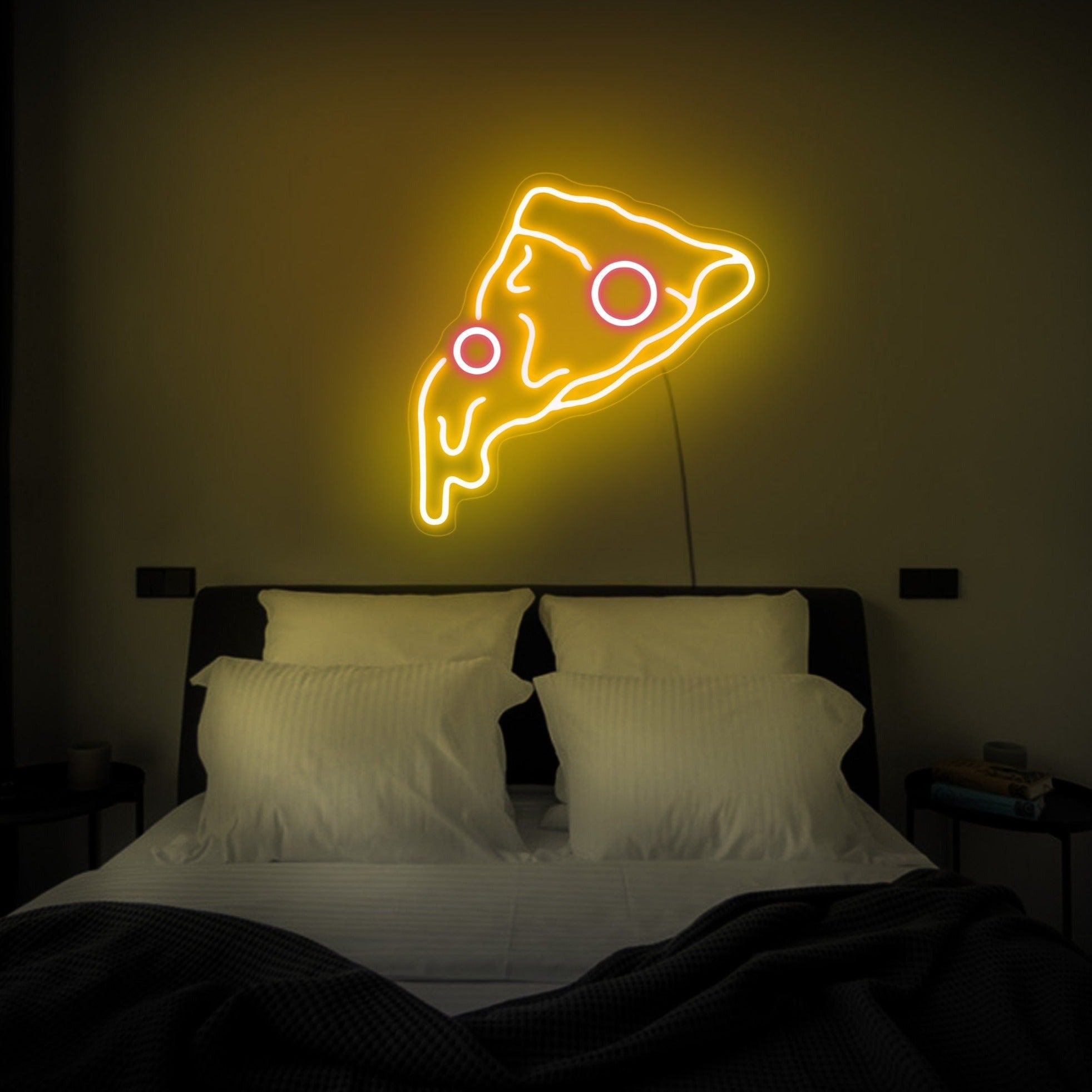 Pizza neon sign